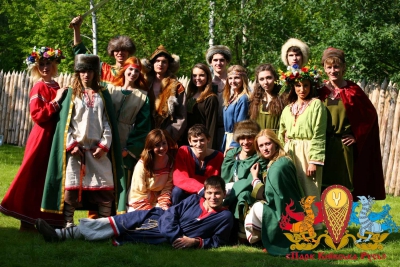 Средневековая мода, показ средневековой моды, мода Средневековья в «Парке Киевская Русь»